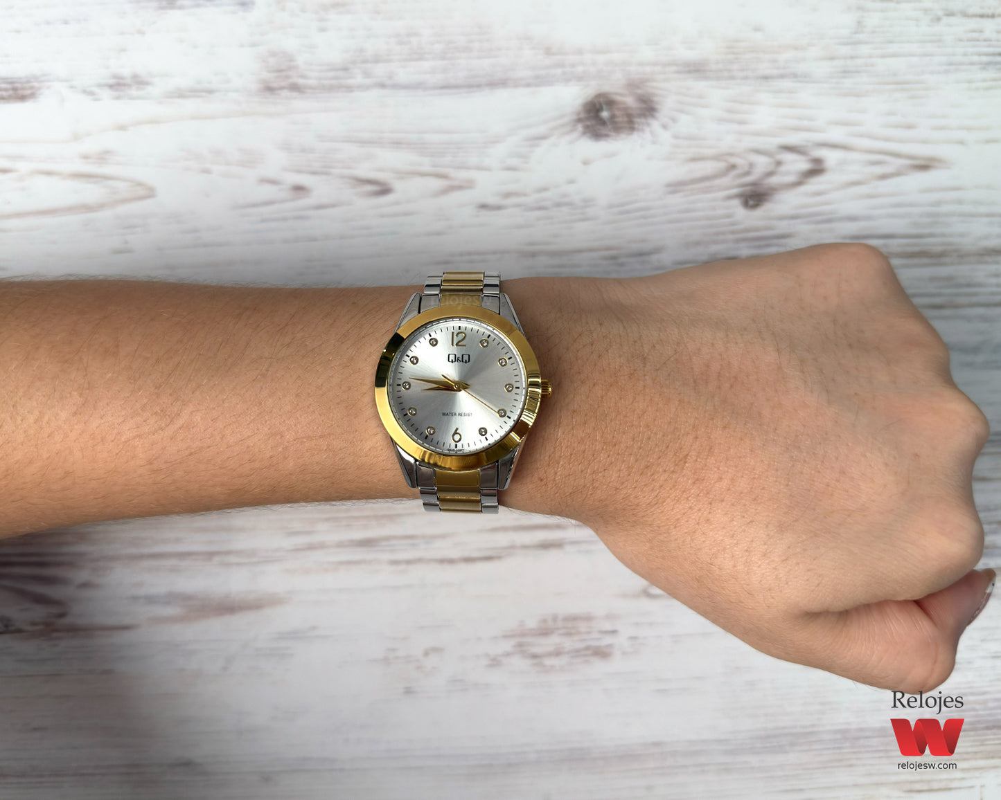 Reloj Q&Q Mujer Plateado Q82B009Y