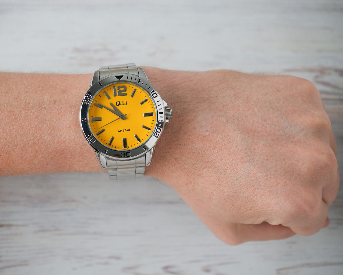 Reloj Q&Q Hombre Original Plateado Q28B009Y