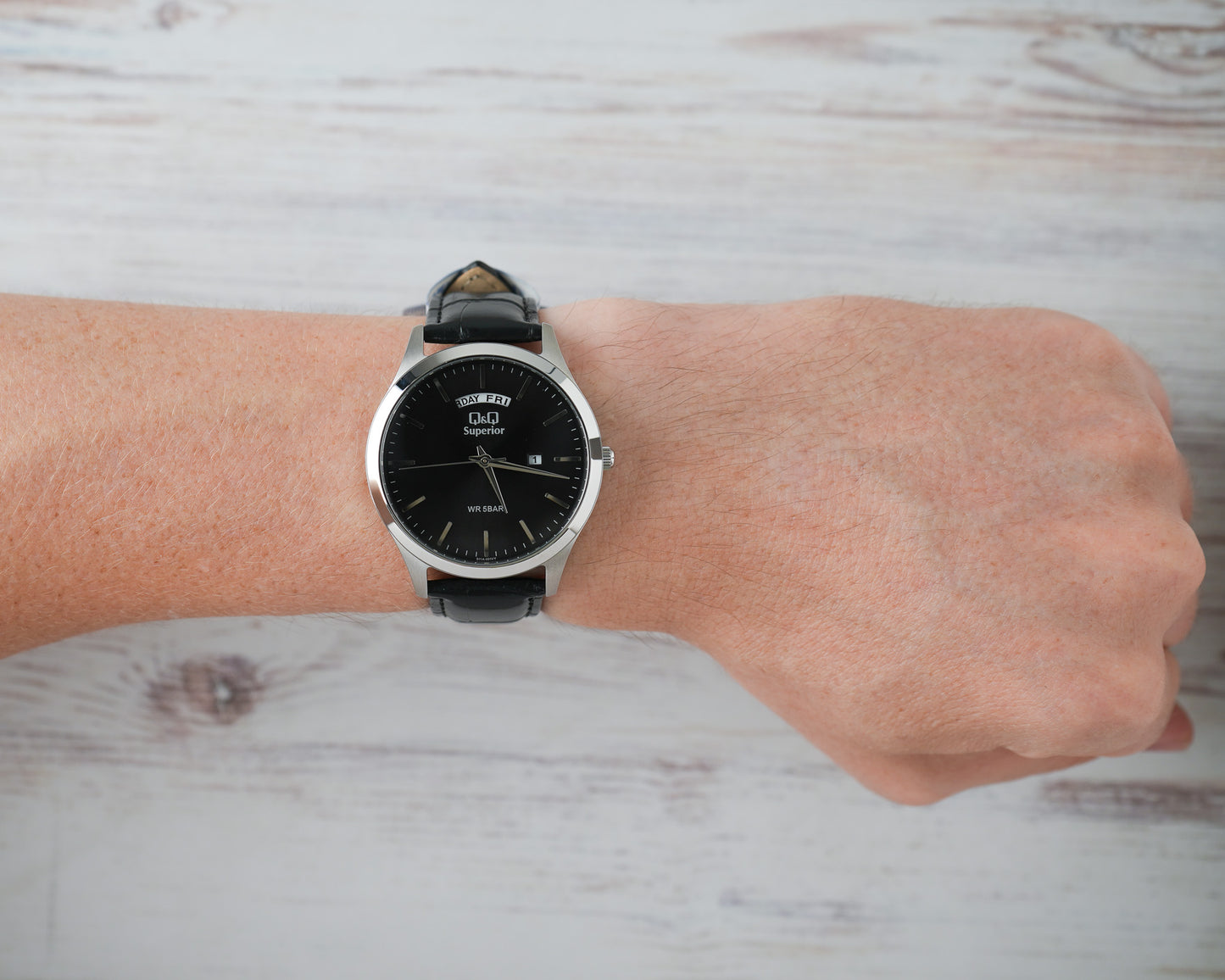 Reloj Q&Q Superior Hombre Original Negro S11A001Y