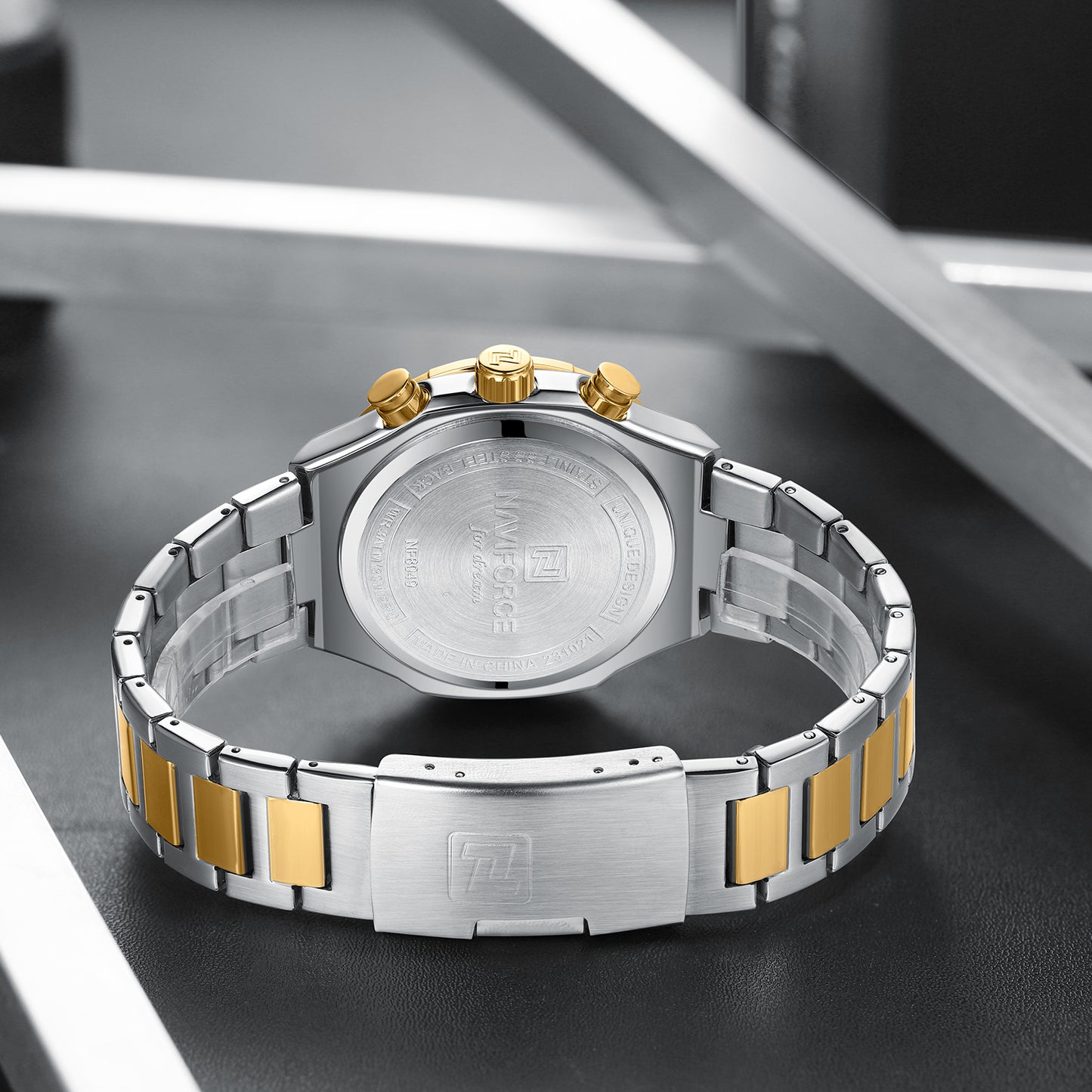 Reloj Naviforce Hombre Plateado Dorado NF8049-BIDO