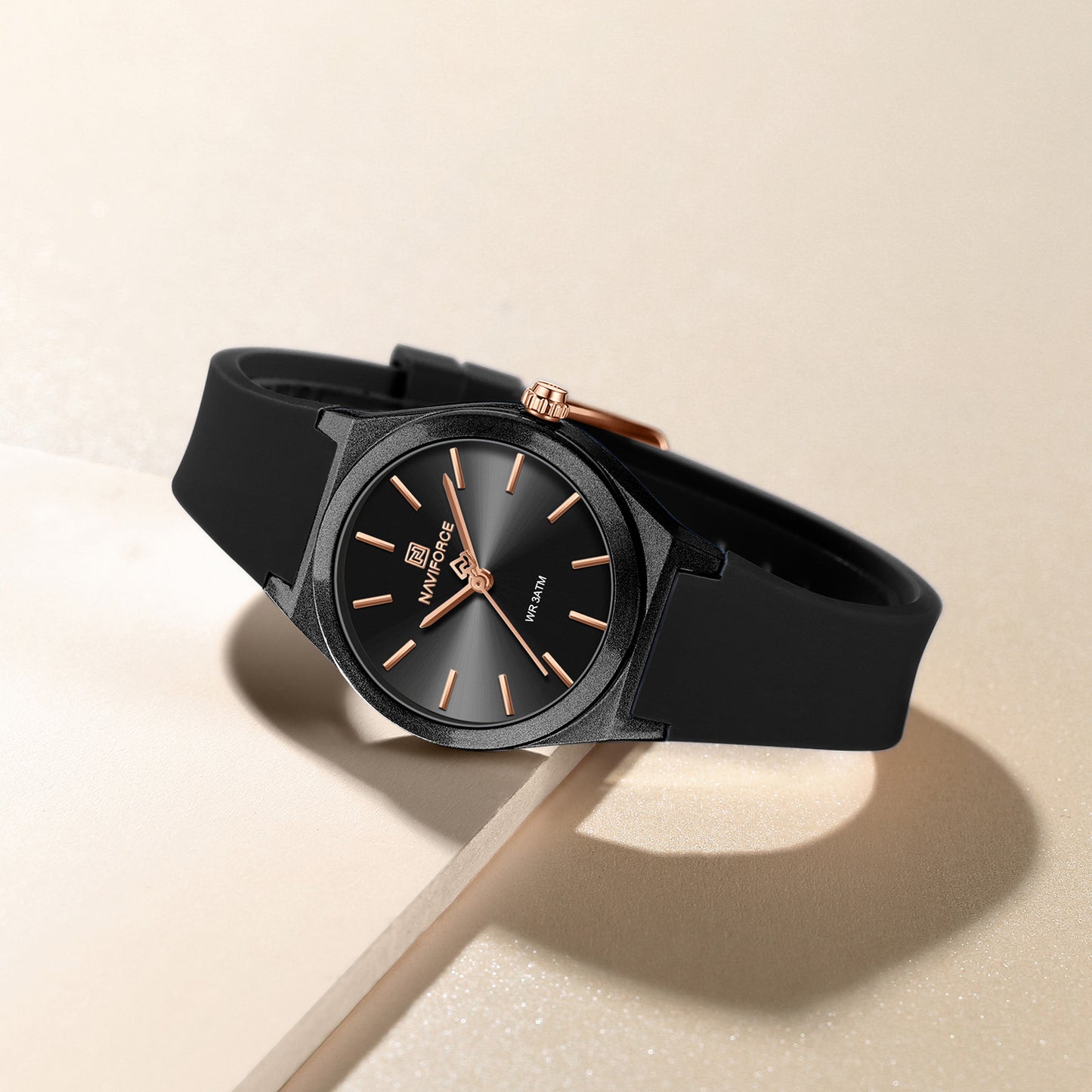 Reloj Naviforce Mujer Negro NF5056-NE