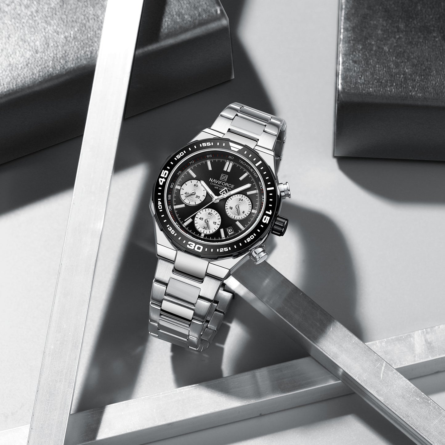 Reloj Naviforce Hombre Plateado NF8049-PLNE