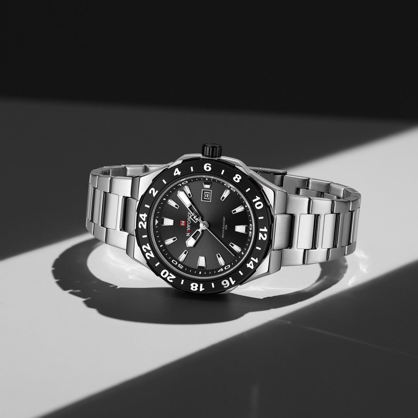 Reloj Naviforce Hombre Plateado NF9249-PLNE