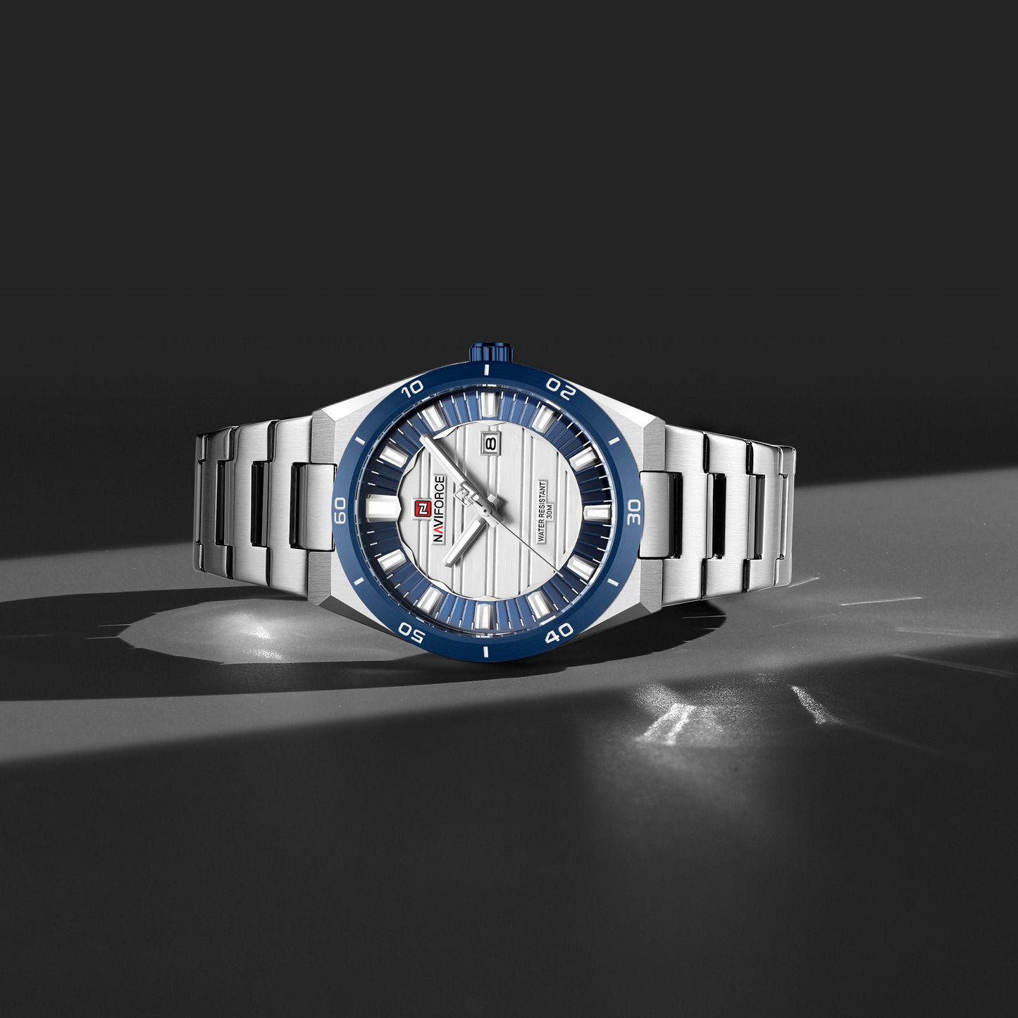 Reloj Naviforce Hombre Original Plateado NF9268-PLAZ