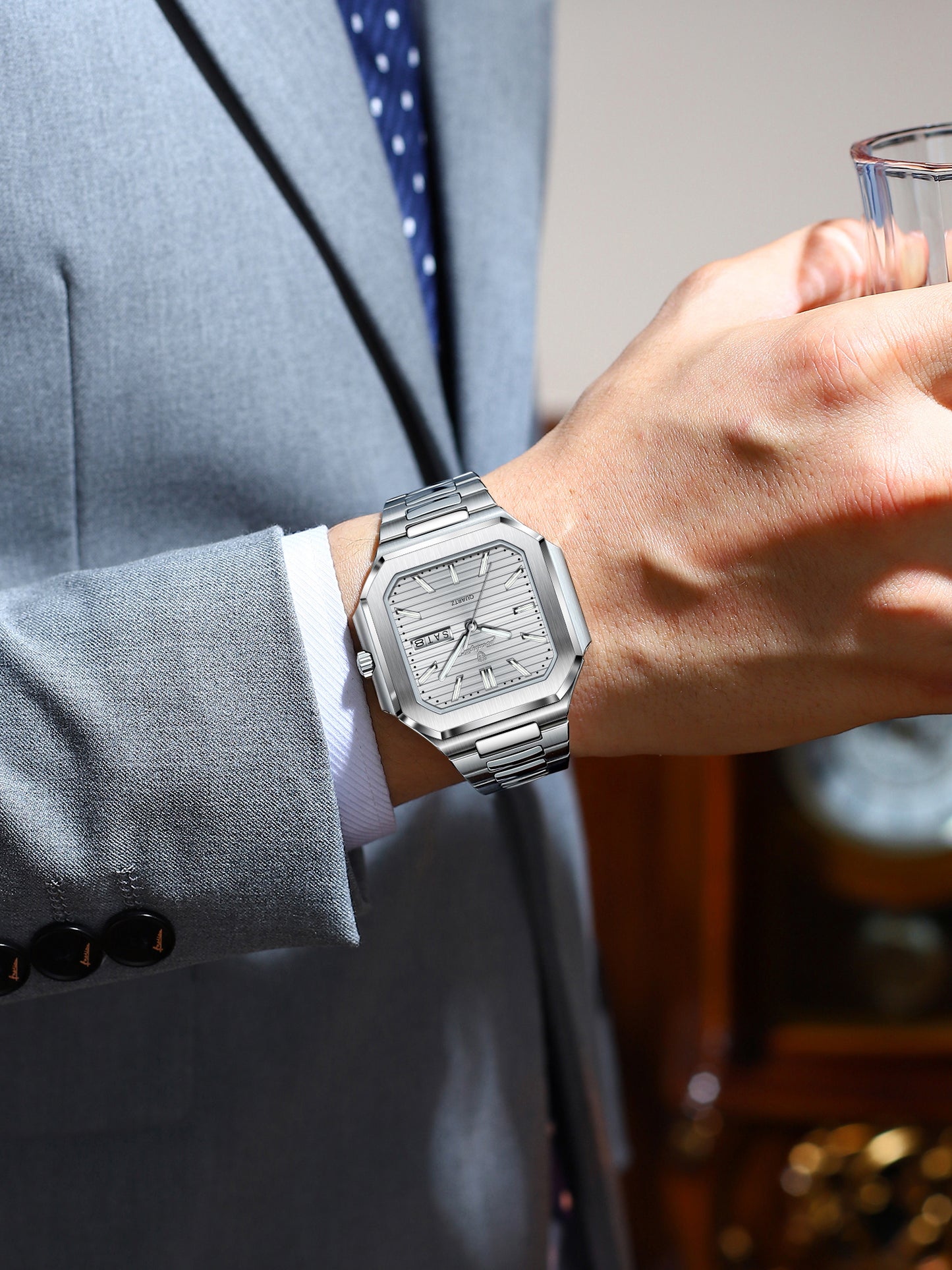 Reloj Poedagar Hombre Plateado PG-672-PLPL