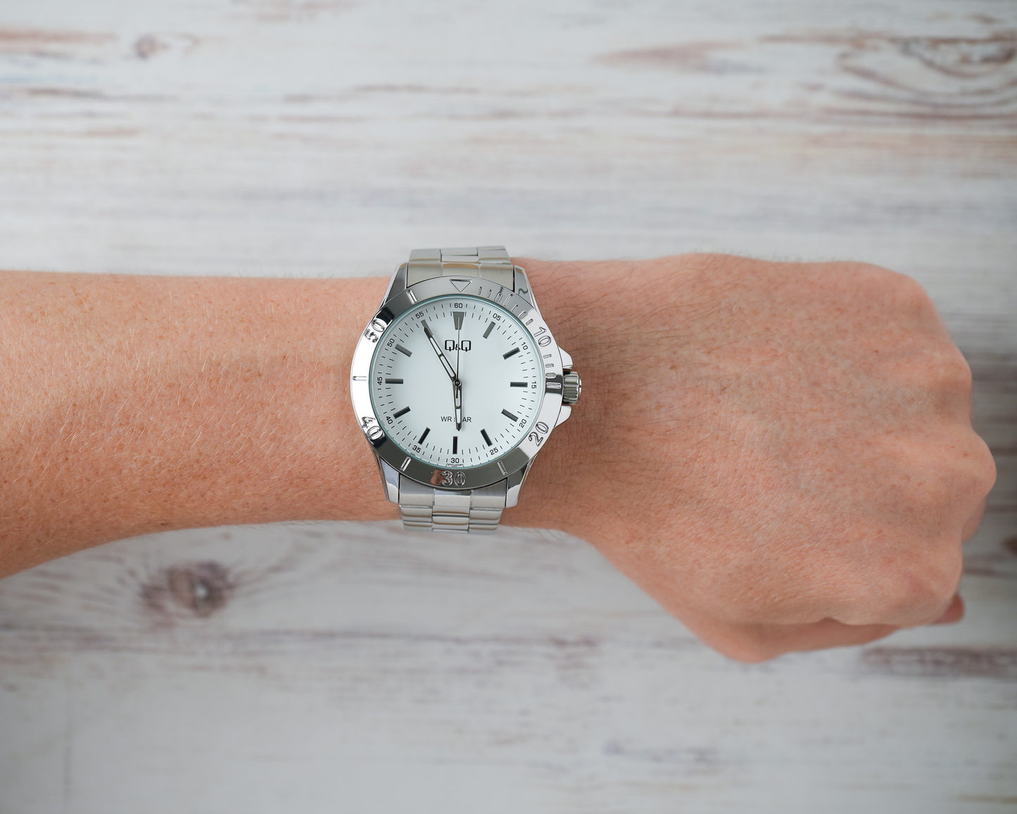 Reloj Q&Q Hombre Original Plateado Q07C002Y
