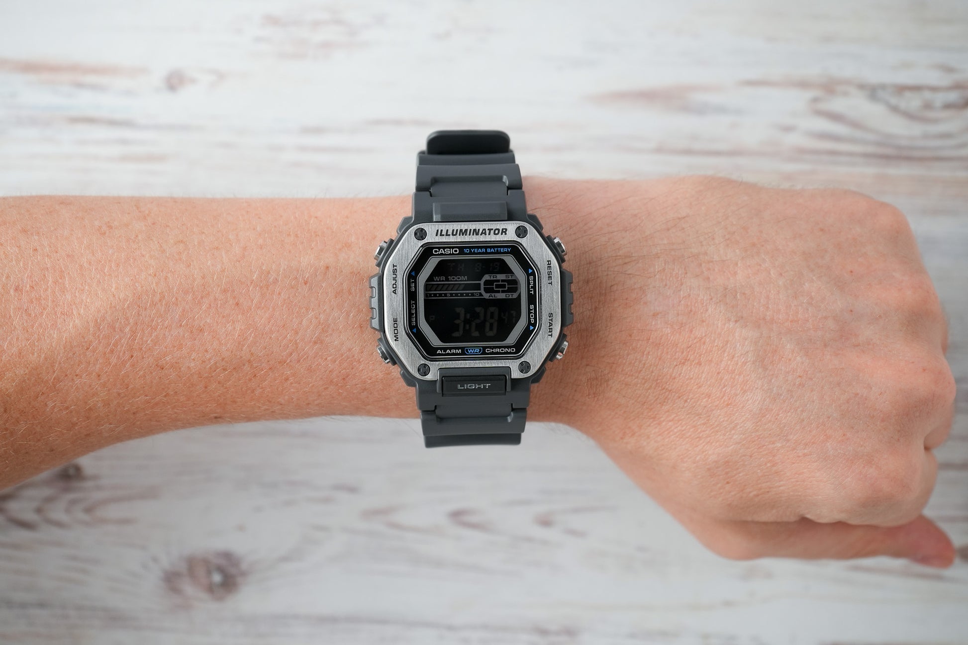 Reloj Casio Hombre Original Negro MWD-110H-8B