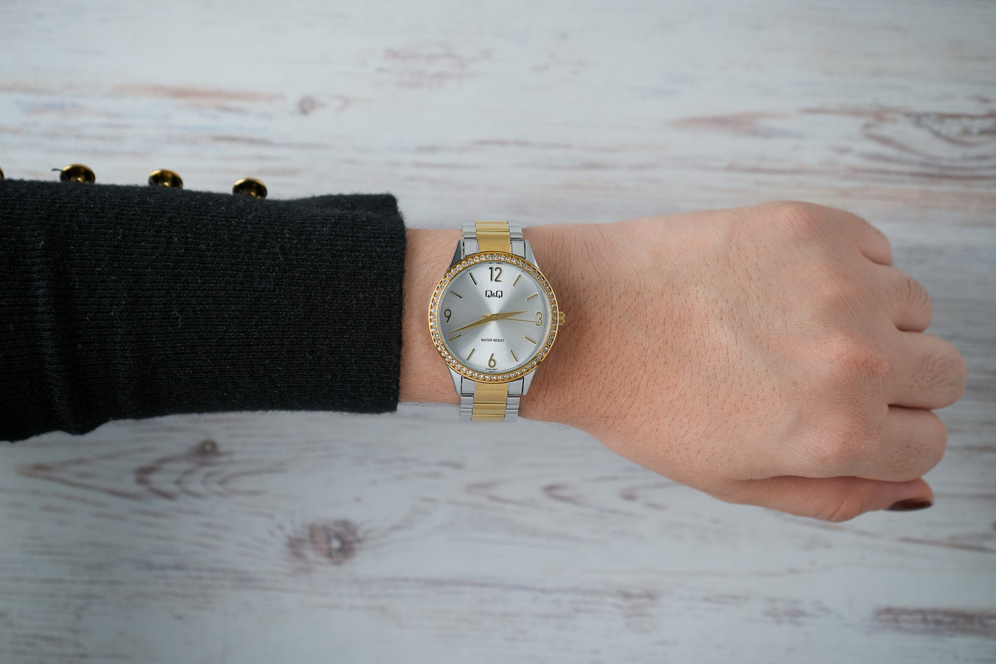 Reloj Q&Q Original Mujer Plateado y Dorado Q75B006Y