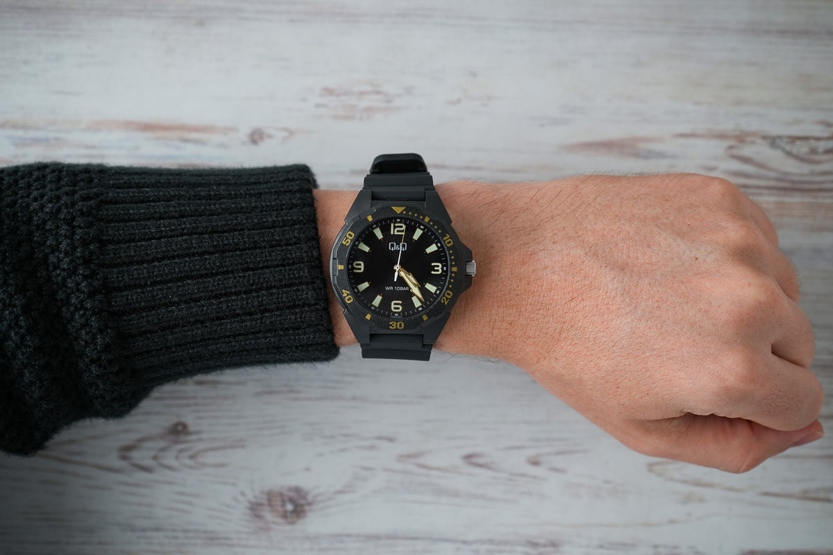 Reloj Q&Q Hombre Original Negro VS44J007Y