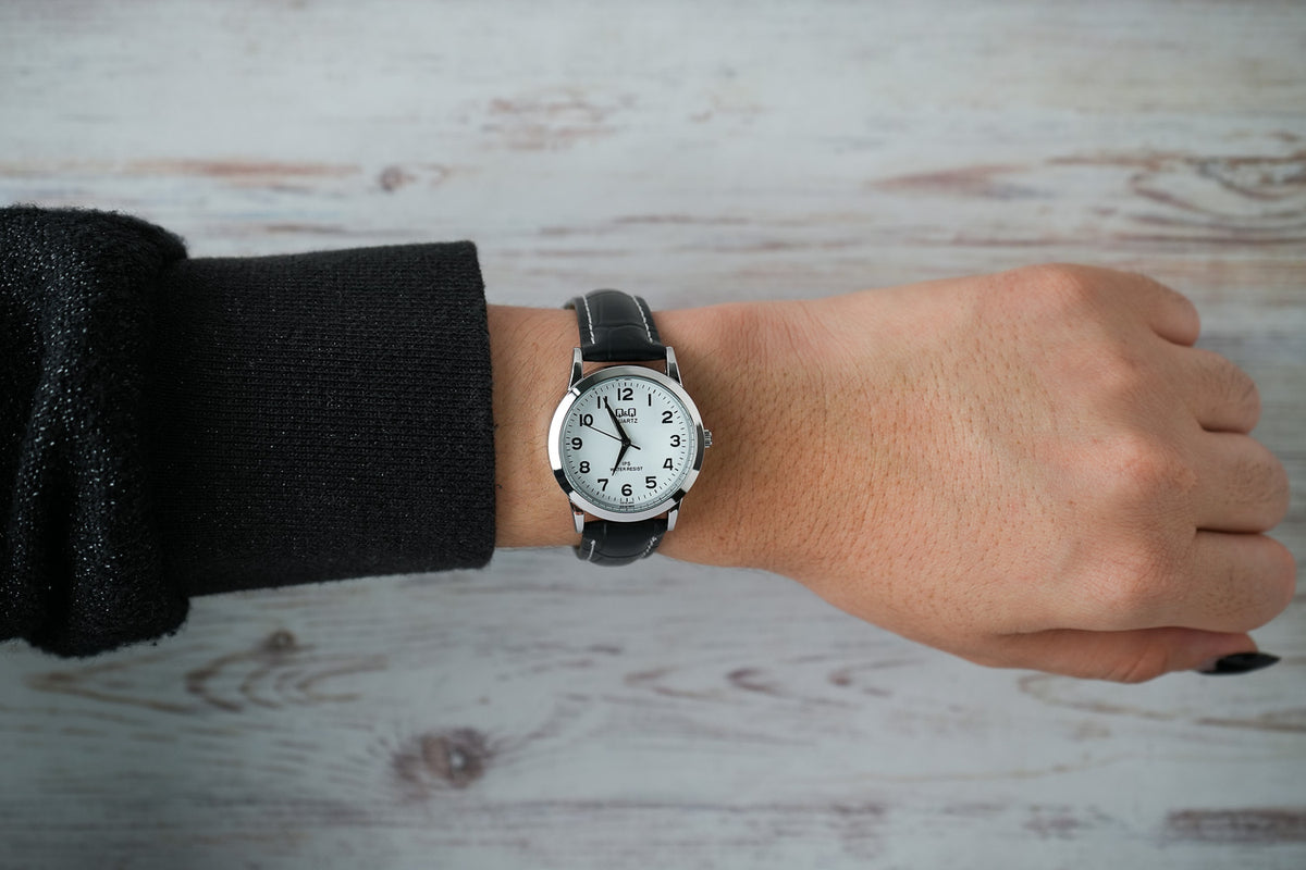 Reloj Q&Q Mujer Original Negro C215J304Y