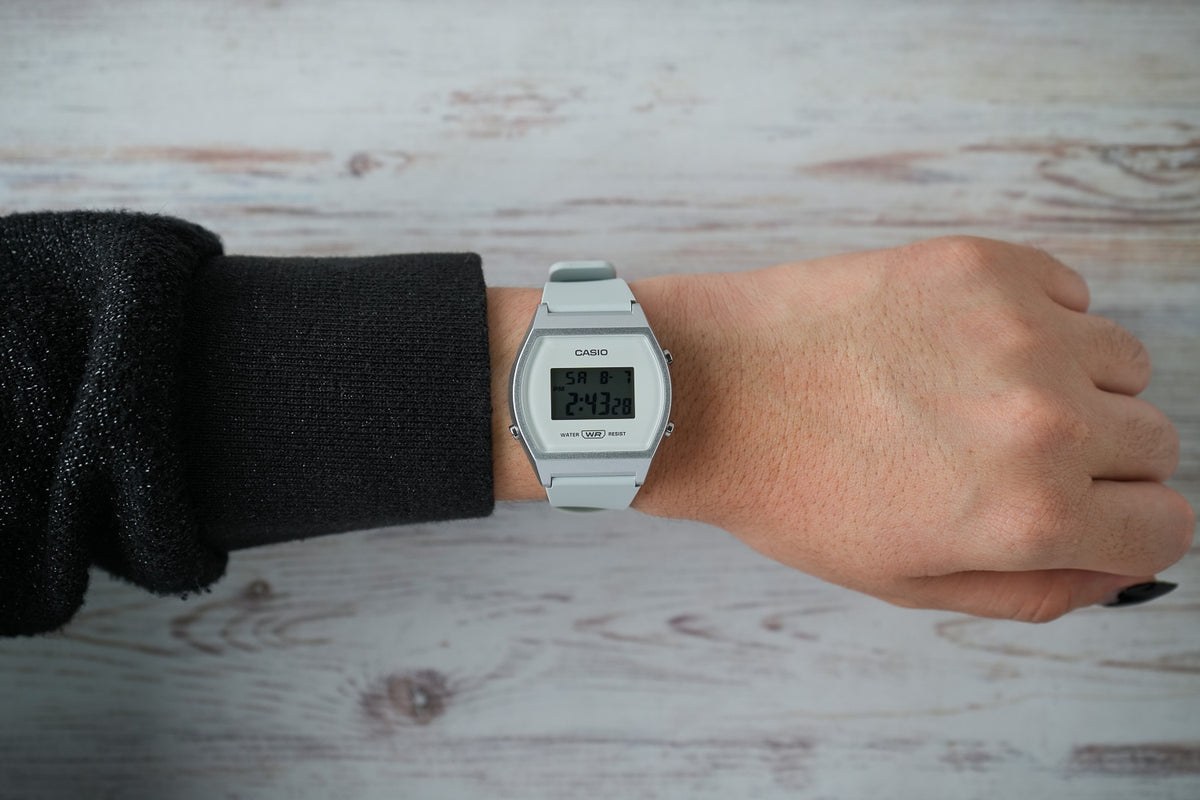 Reloj Casio Mujer Original Gris LW-204-7A