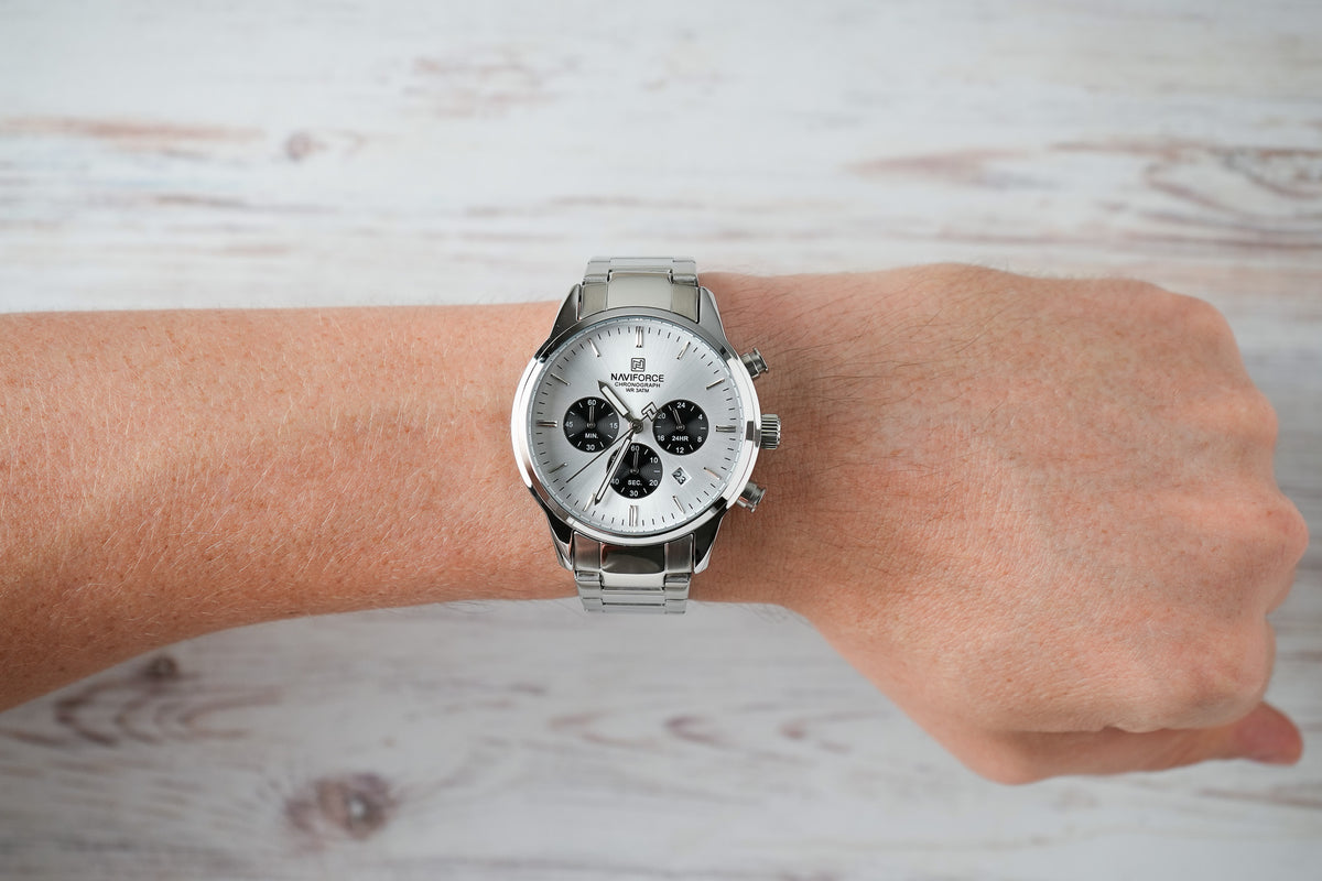Reloj Naviforce Hombre Original Plateado NF8076-PLBL