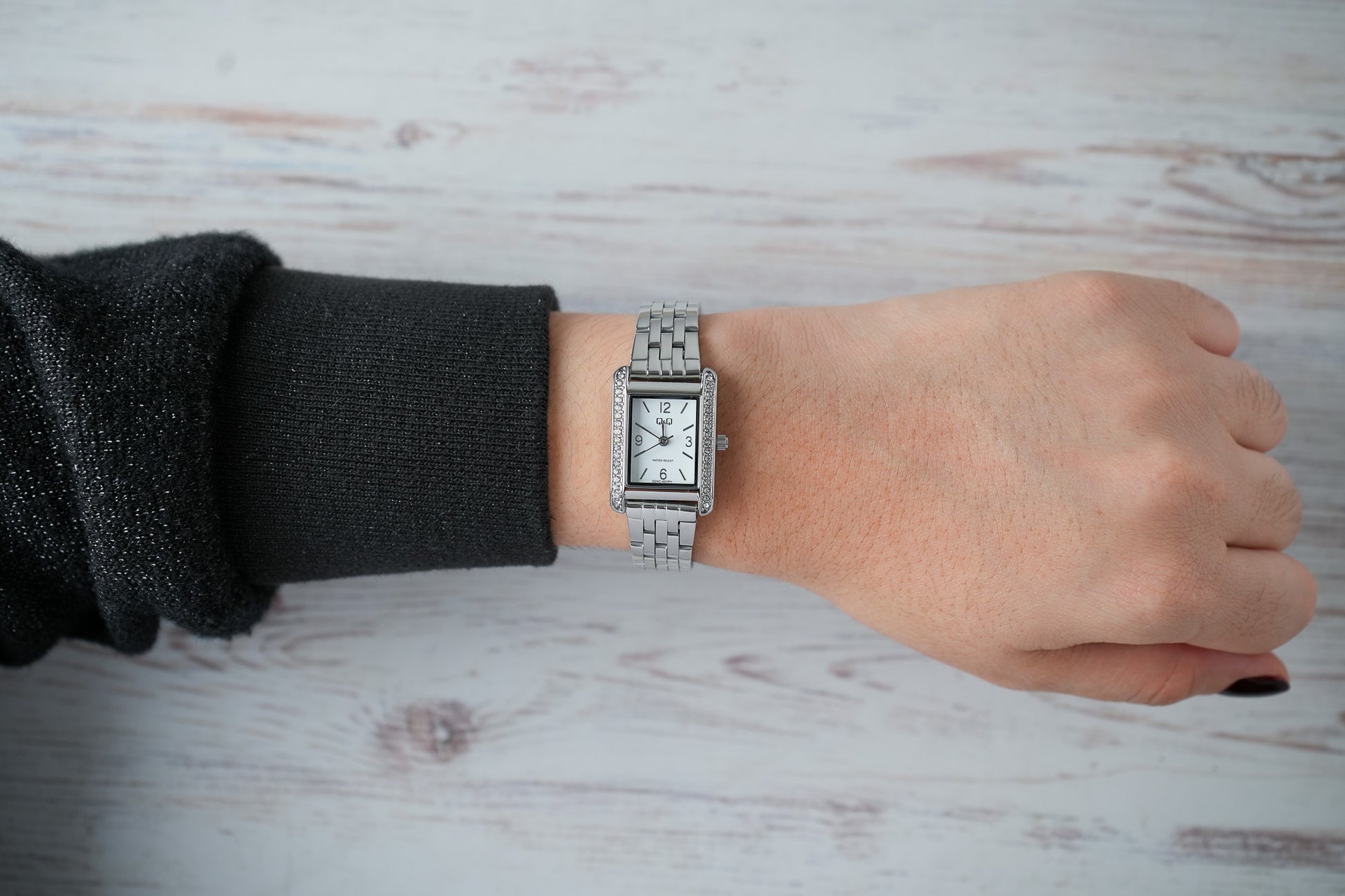 Reloj Q&Q Original Mujer Plateado Q24C001Y