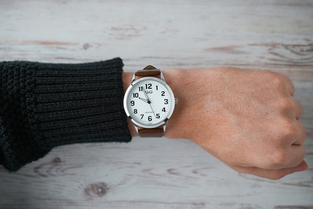 Reloj Q&Q Hombre Original Marrón C10A034Y