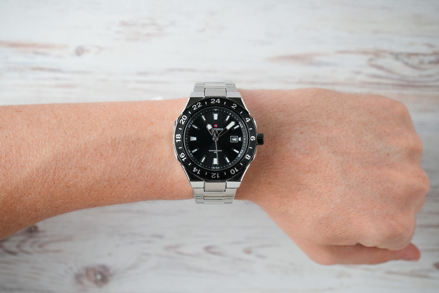 Reloj Naviforce Hombre Plateado NF9249-PLNEAZ