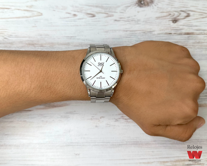 Reloj Q&Q Hombre C212J201Y Plateado