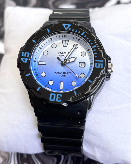 Reloj Casio Mujer Negro LRW-200H-2EVDR